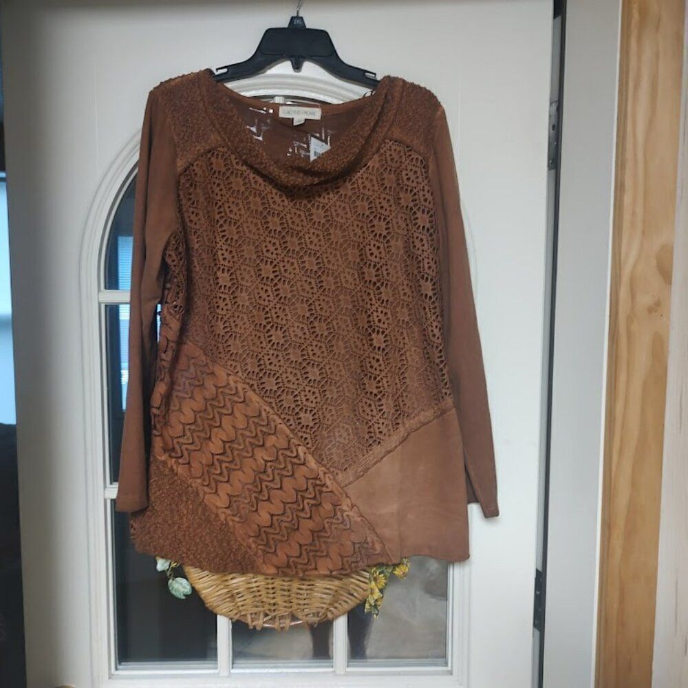 New Cactus + Pearl Rust Mix Media Top Lace Overlay Cowl Neck Women's L